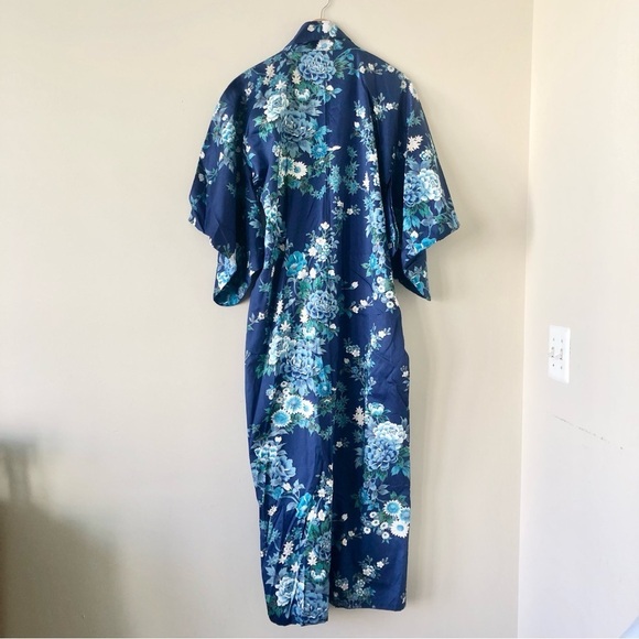 Smithsonian Institute Blue Floral Kimono Size Medium Made in Japan - Picture 8 of 9